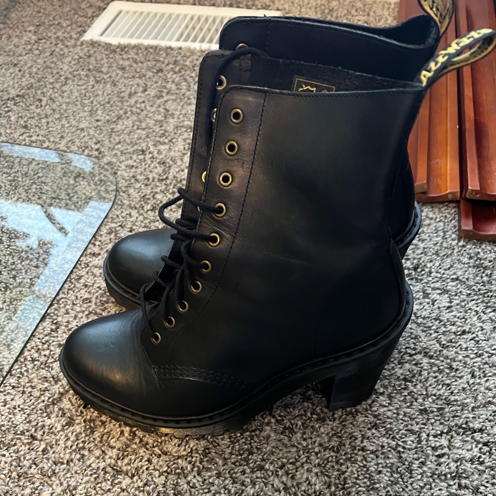 Dr. Marten’s women’s Kendra boots. Size 9